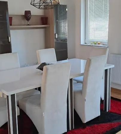 Sweet Apartment *